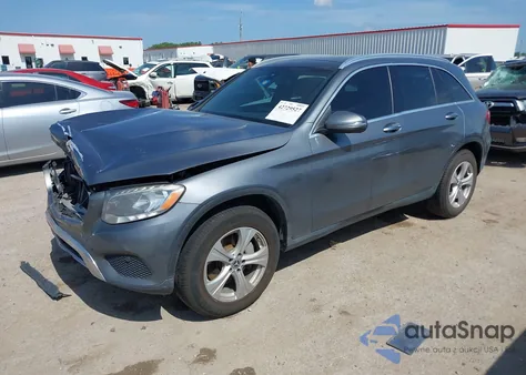 2017 Mercedes-Benz Glc 300 z USA, uszkodzony, nr VIN WDC0G4JBXHF223989